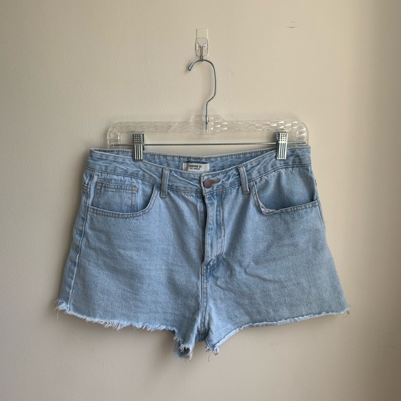 Forever 21 Pants - Forever 21 Denim Shorts 💙